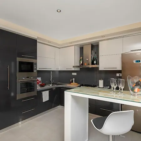 Hideaway Makarska Вилла