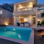 Hideaway Makarska Villa *