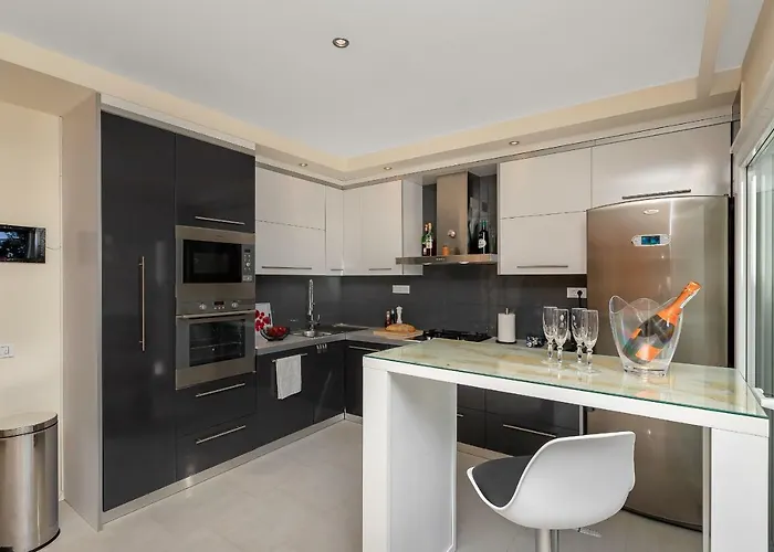 Hideaway Makarska וילה