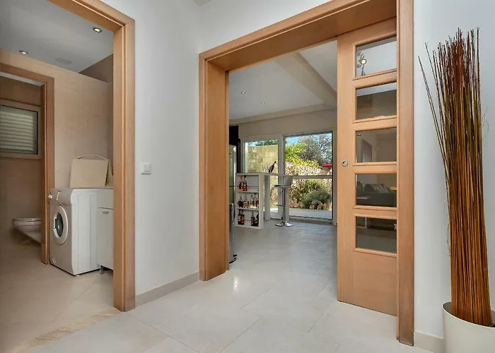 וילה Hideaway Makarska *