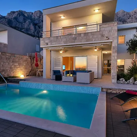 Hideaway Makarska Вілла *